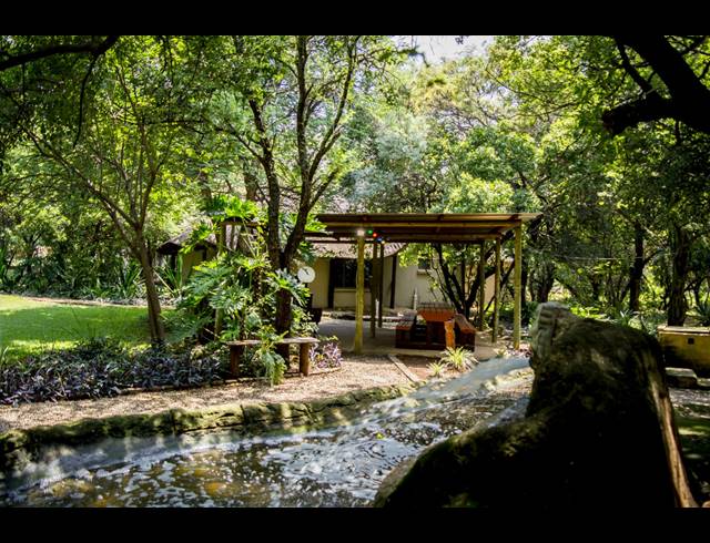 M² LODGE FOR SALE IN ZANDFONTEIN AH